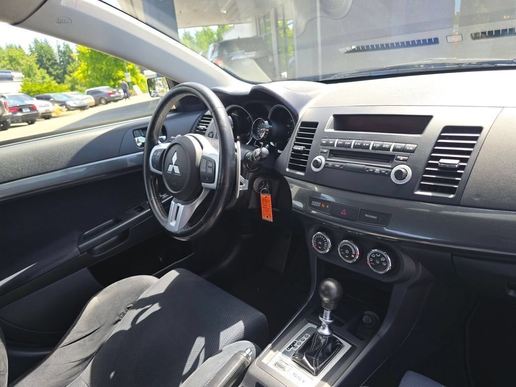 Used 2010 Mitsubishi Lancer Evolution SE AWD/4WD image 10