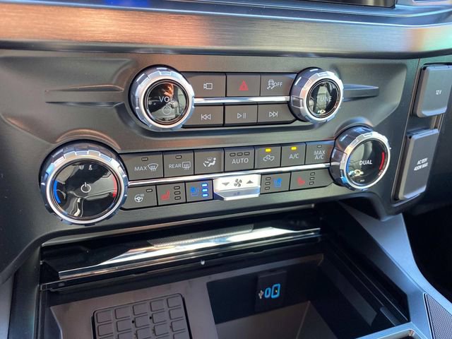New 2026 Ford F350 Lariat w/ Black Appearance Package image 21