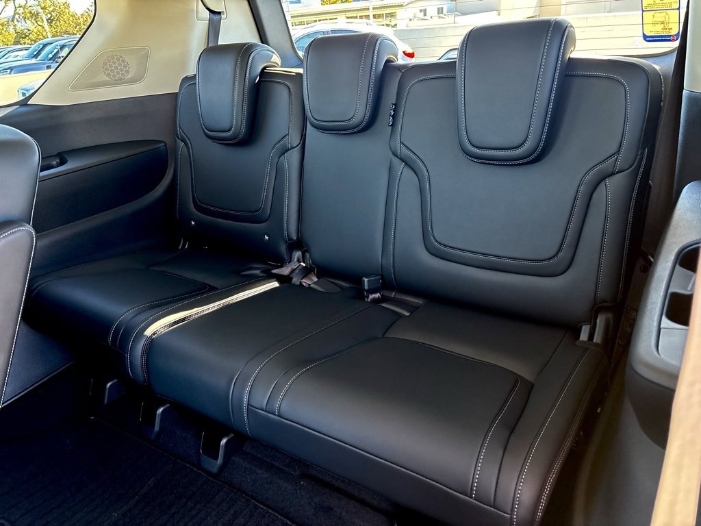 New 2026 INFINITI QX80 Pure image 21