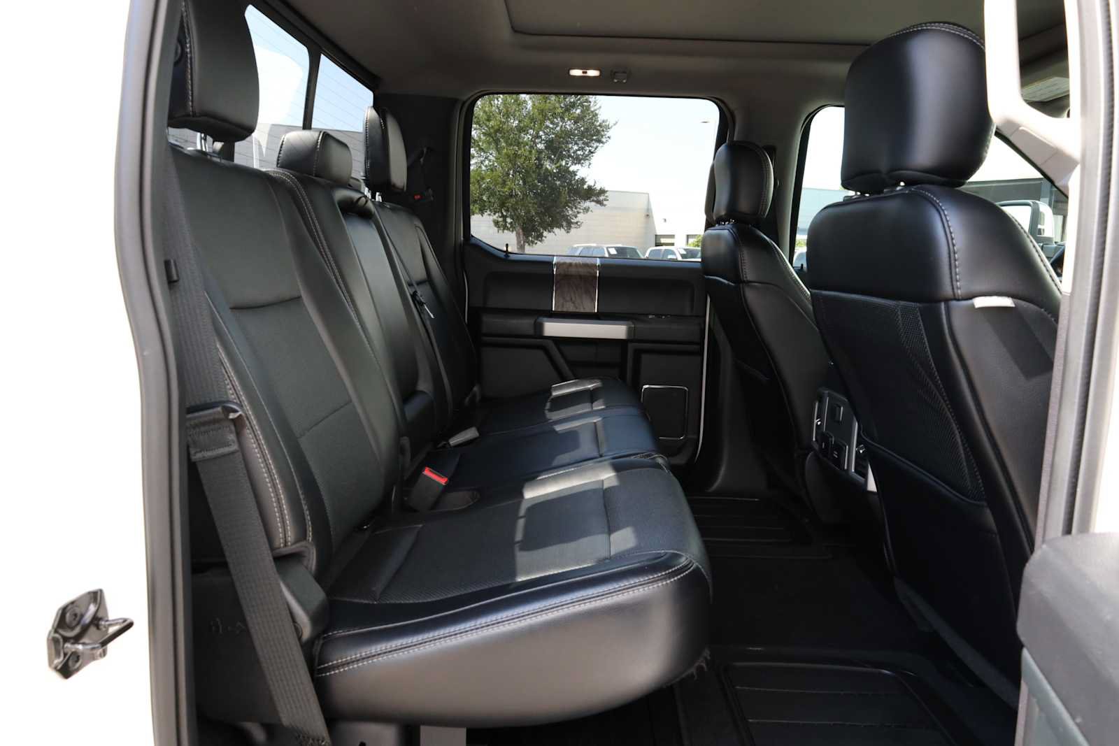 Used 2018 Ford F250 Lariat w/ Lariat Ultimate Package AWD/4WD image 44