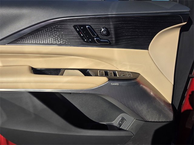 New 2025 Cadillac Lyriq Luxury image 18