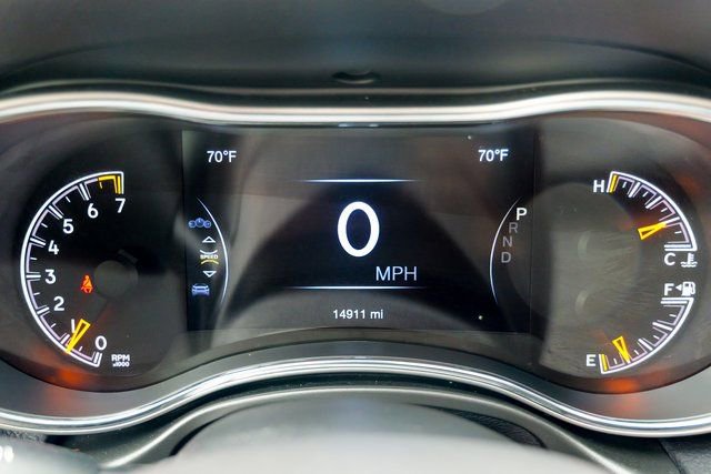 Used 2022 Jeep Grand Cherokee Laredo X image 41