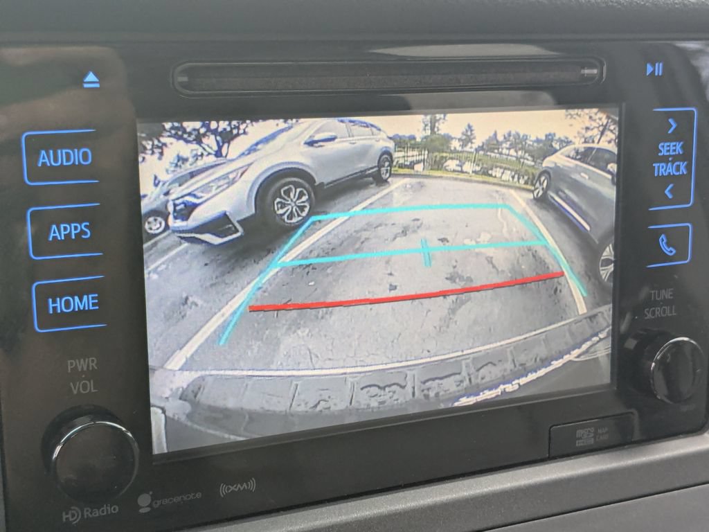 Used 2017 Toyota Sienna XLE w/ XLE Navigation Package FWD image 10