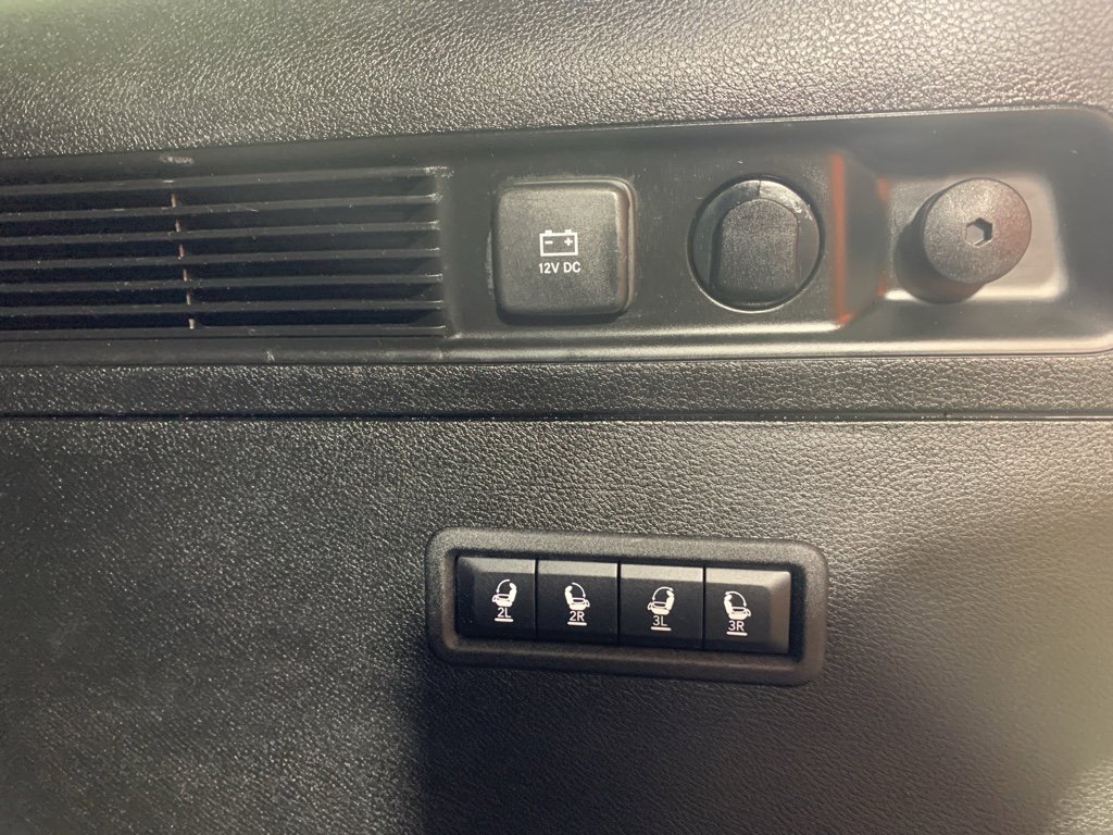 Used 2022 Jeep Wagoneer Series III w/ Premium Group I image 37