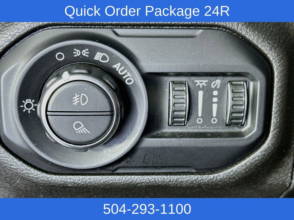 Used 2021 Jeep Gladiator Rubicon AWD/4WD image 12