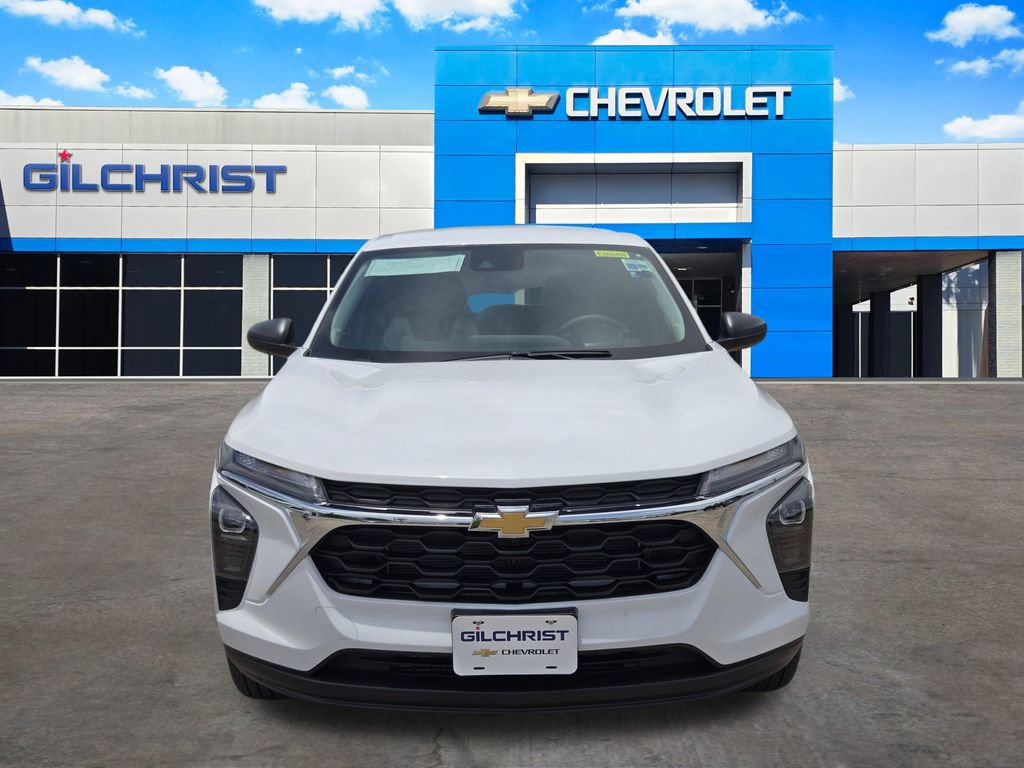 New 2026 Chevrolet Trax LS FWD image 2