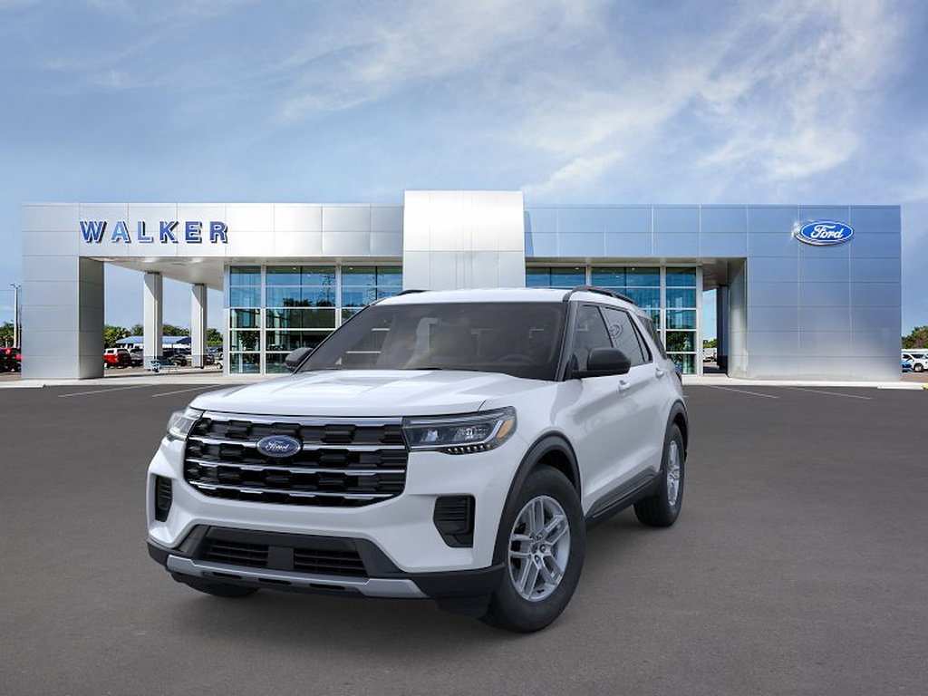 New 2026 Ford Explorer Active RWD image 2