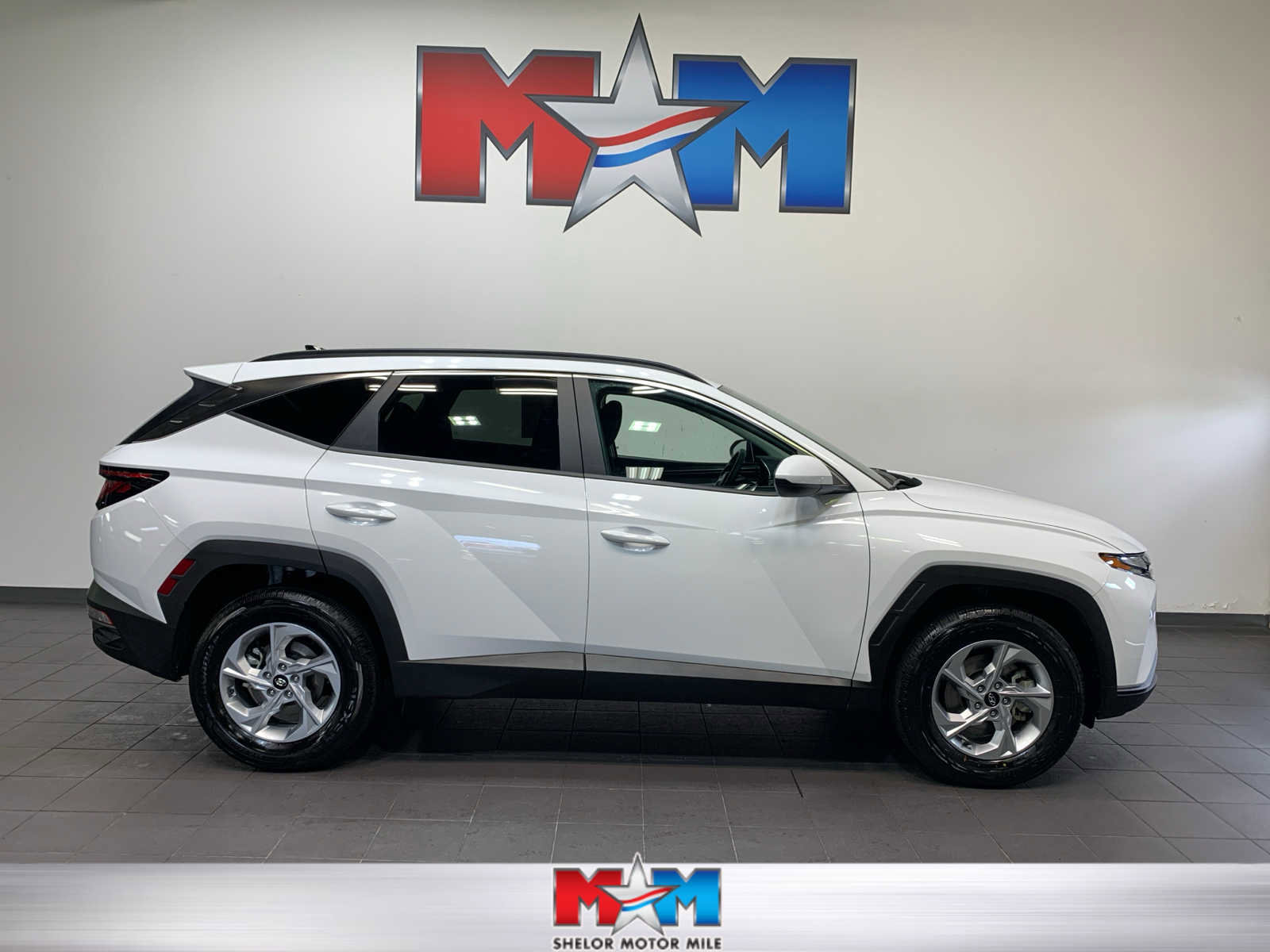 Used 2024 Hyundai Tucson SEL image 1