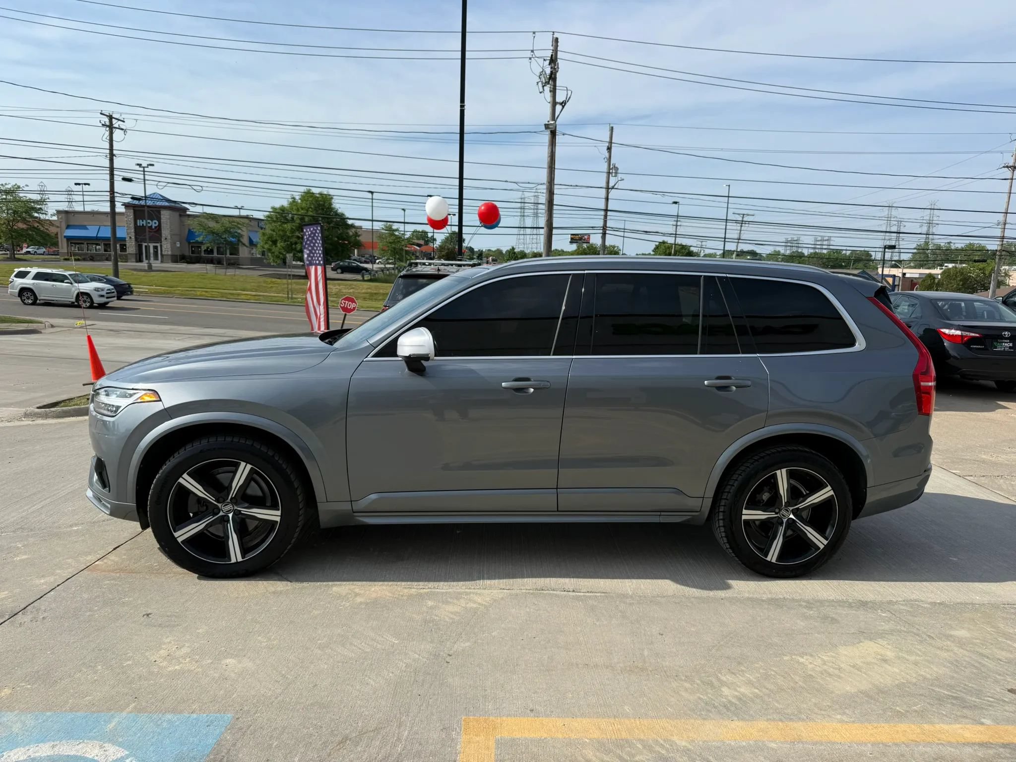 Used 2016 Volvo XC90 T6 R-Design AWD/4WD image 7