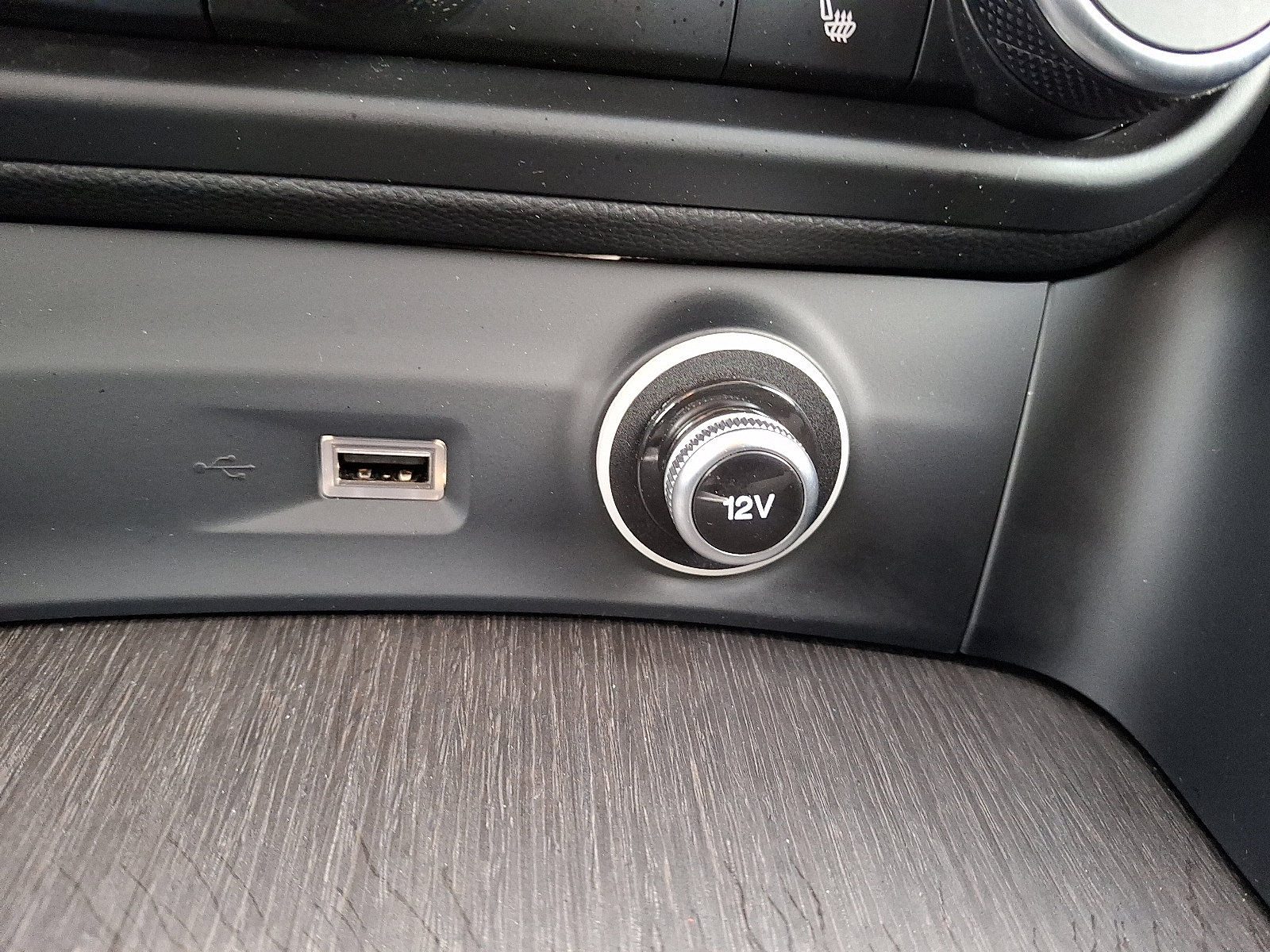 Used 2021 Alfa Romeo Stelvio Ti w/ Nero Edizione image 26