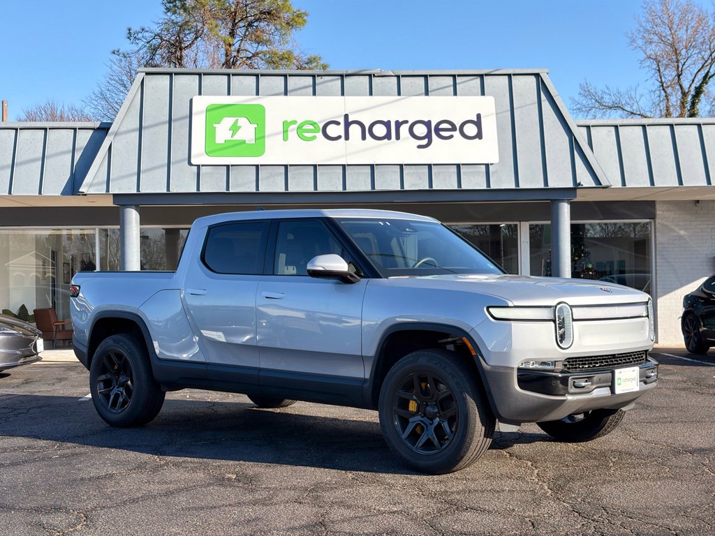 Used 2023 Rivian R1T Adventure image 4