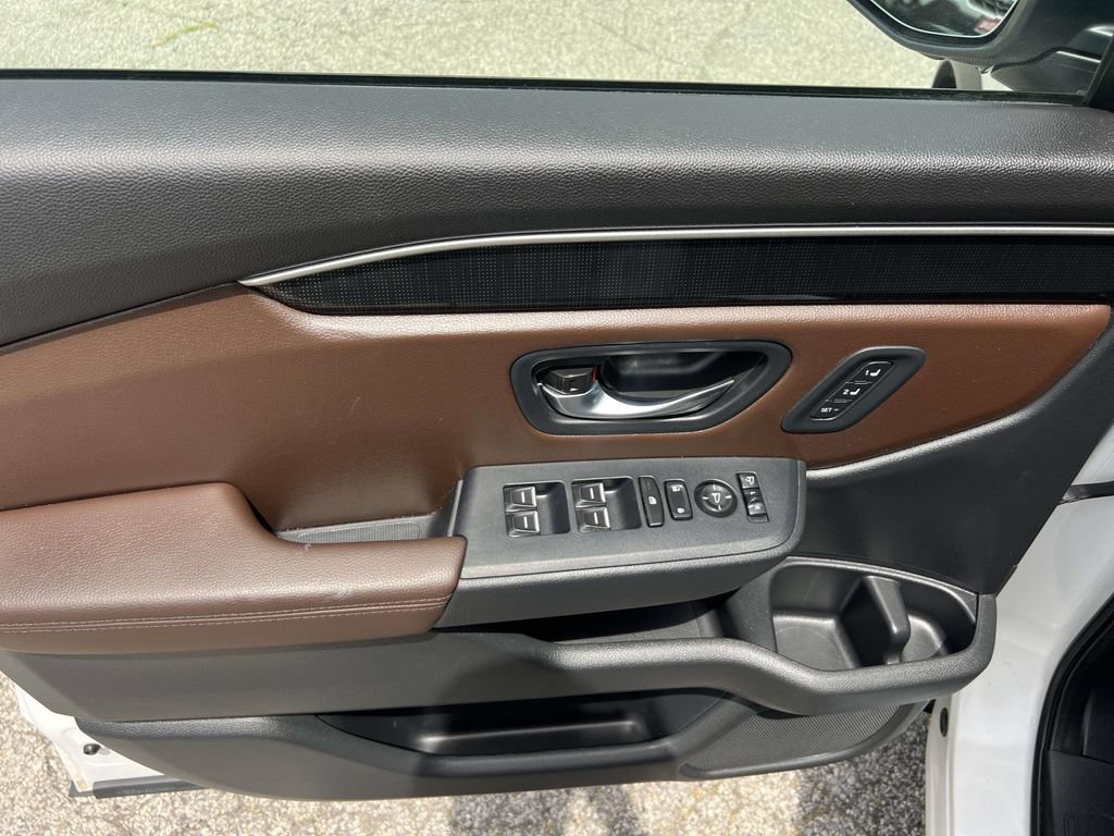 Used 2023 Honda Pilot Elite image 17