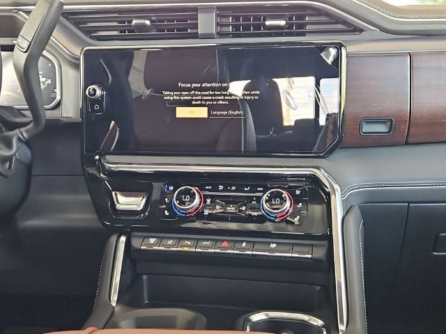 New 2026 GMC Sierra 3500 Denali Ultimate AWD/4WD image 14