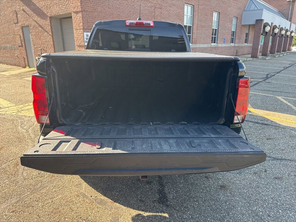 Used 2025 Chevrolet Colorado Trail Boss AWD/4WD image 6