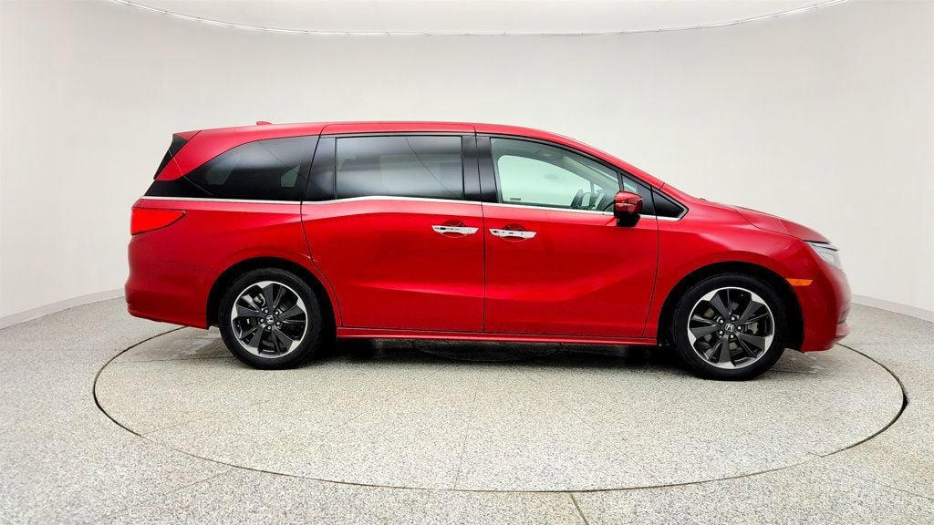 Used 2023 Honda Odyssey Elite image 4