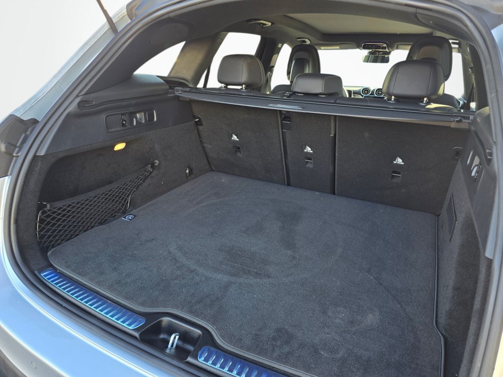 Used 2026 Mercedes-Benz GLC 300 4MATIC image 23