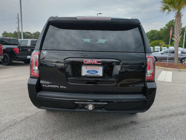 Used 2016 GMC Yukon XL SLT w/ Open Road Package AWD/4WD image 5