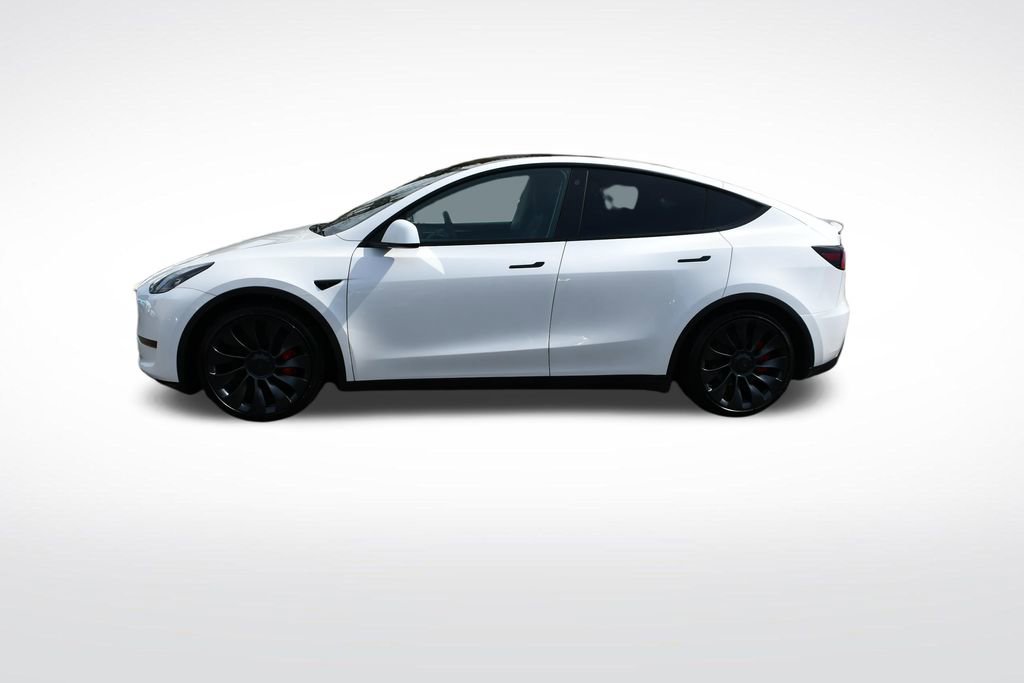 Used 2023 Tesla Model Y Performance AWD/4WD image 2