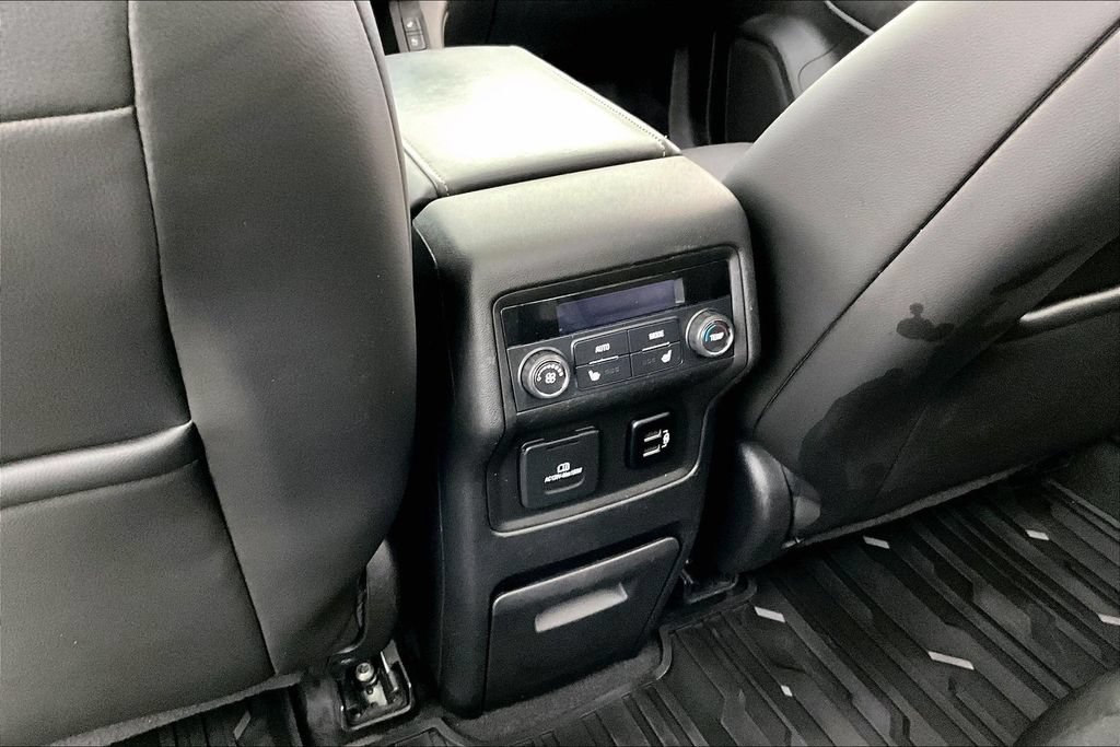 Used 2017 GMC Acadia Denali w/ Technology Package AWD/4WD image 29