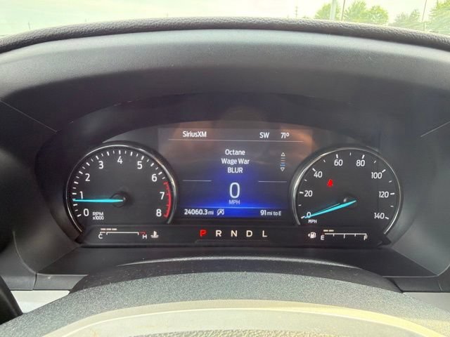 Used 2024 Ford Explorer XLT w/ Equipment Group 202A AWD/4WD image 38