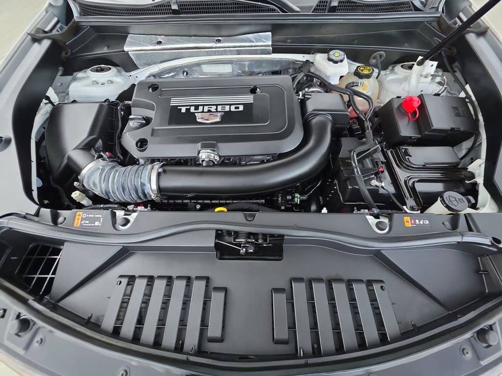 Used 2024 Cadillac XT4 Sport image 31