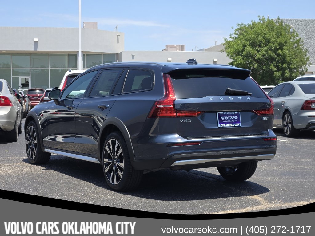 New 2026 Volvo V60 B5 Cross Country Ultra w/ Protection Package Premier AWD/4WD image 4