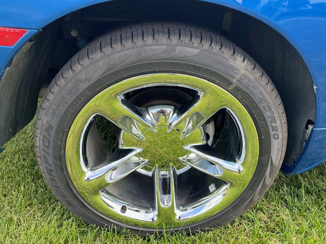 Used 2004 Chevrolet SSR w/ Preferred Equipment Group image 18