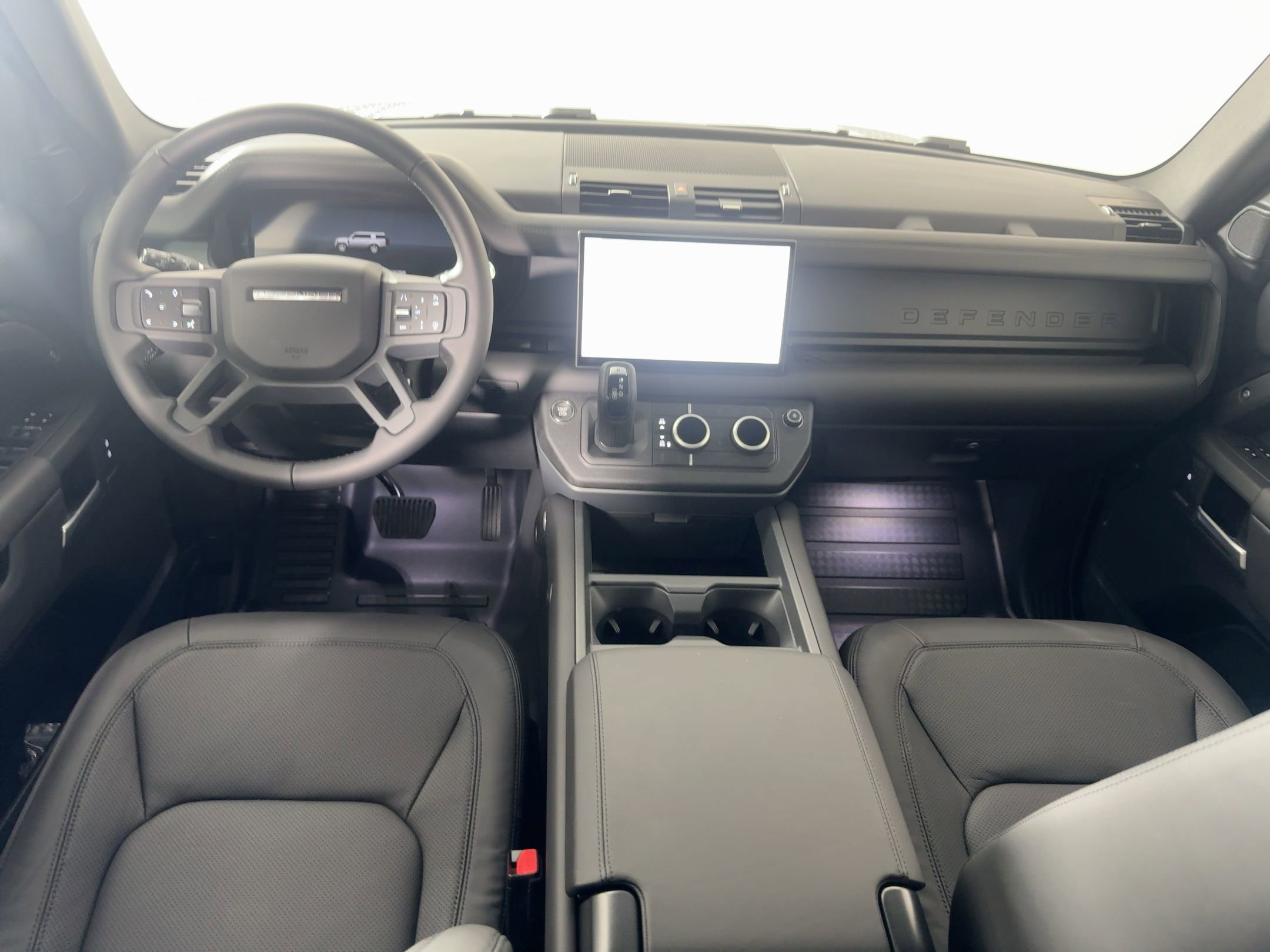 New 2025 Land Rover Defender 130 S image 18