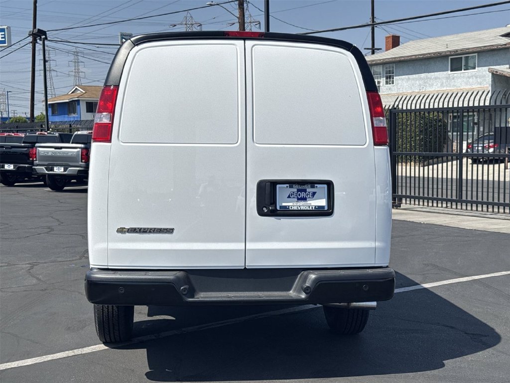 New 2026 Chevrolet Express 2500 w/ Driver Convenience Package RWD image 6