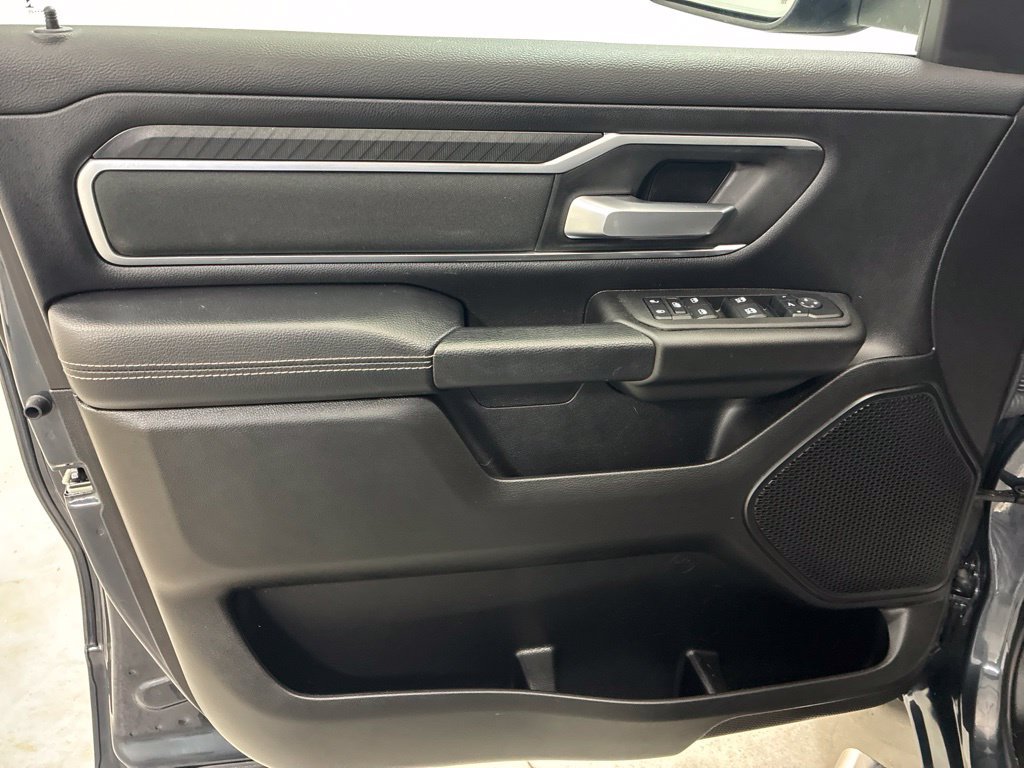 Used 2025 RAM 1500 Big Horn AWD/4WD image 6