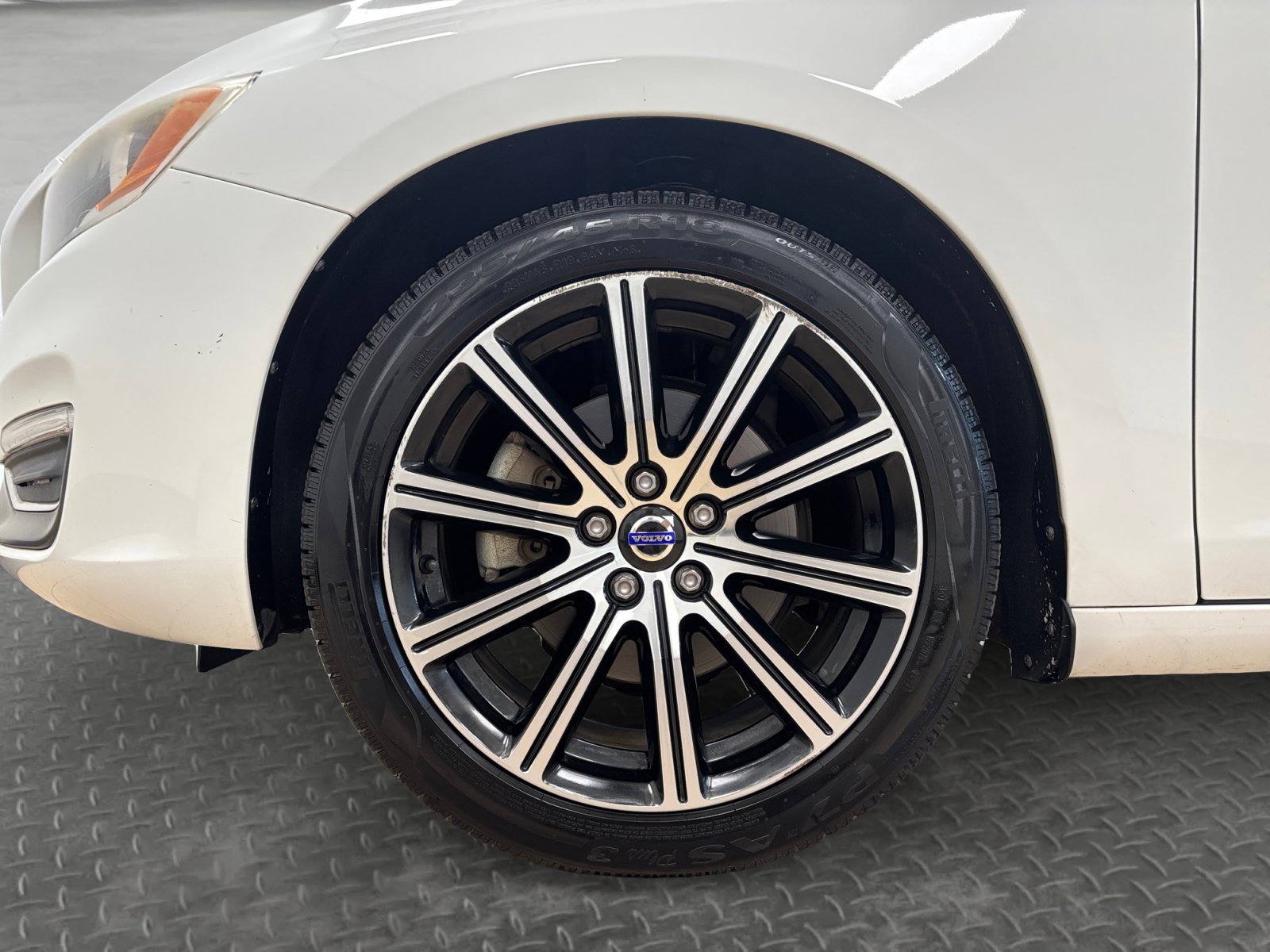 Used 2018 Volvo S60 T5 Inscription w/ Protection Package FWD image 38