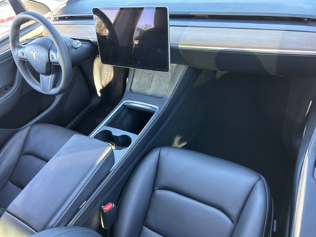 Used 2024 Tesla Model Y Performance AWD/4WD image 28