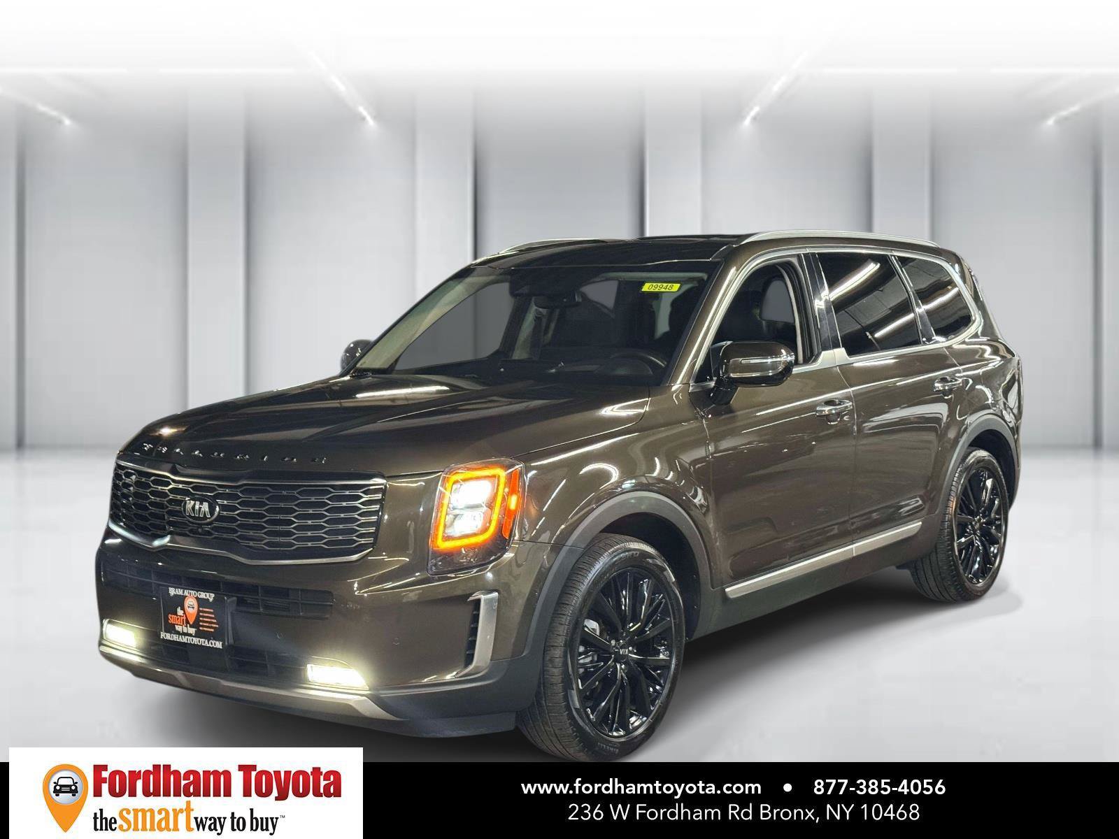 Used 2020 Kia Telluride SX w/ SX Prestige Package AWD/4WD image 4