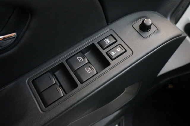 Certified 2026 Nissan Frontier SV AWD/4WD image 31