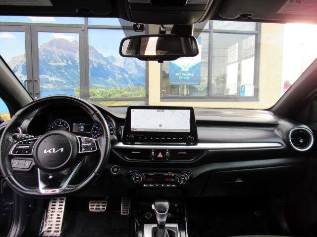 Used 2022 Kia Forte GT-Line w/ GT-Line Premium Package image 15