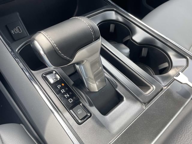 New 2025 Ford F150 Lightning Flash AWD/4WD image 24