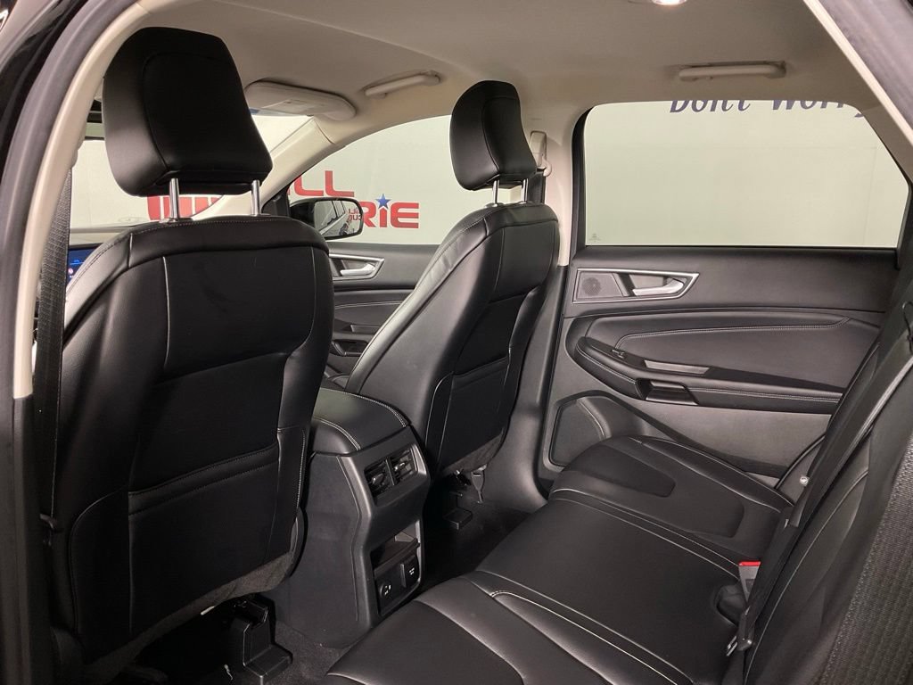 Used 2022 Ford Edge Titanium AWD/4WD image 15