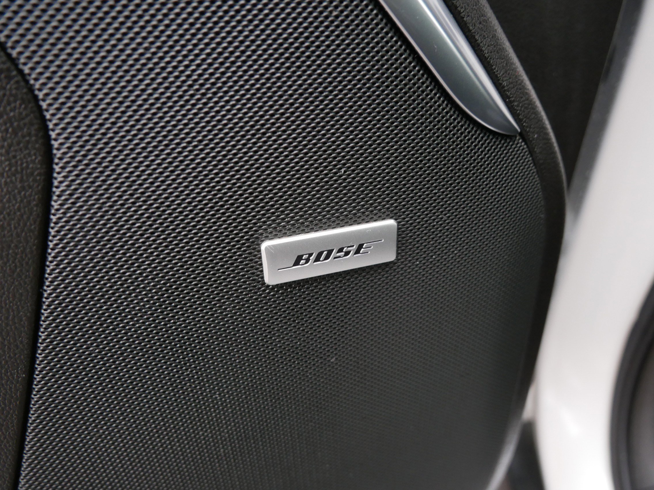 Used 2021 GMC Yukon Denali w/ Denali Premium Package image 23