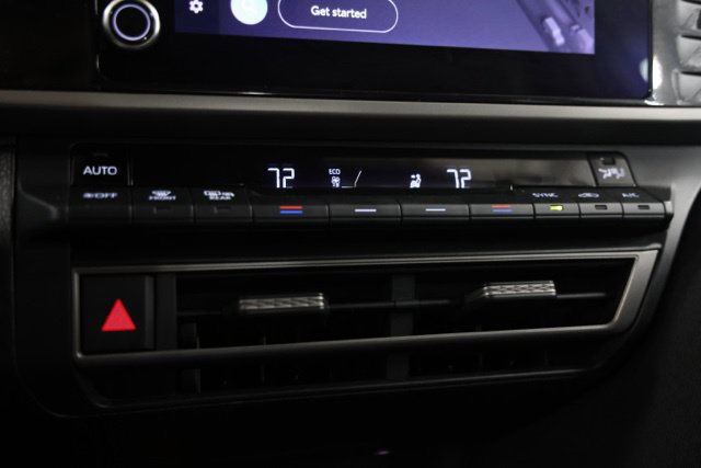 Used 2025 Toyota Camry LE FWD image 25