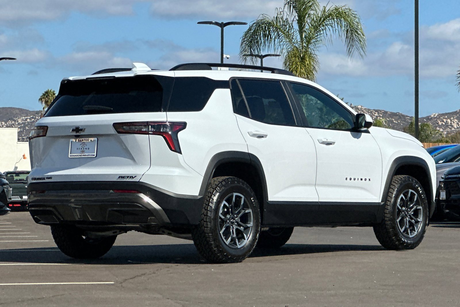 New 2026 Chevrolet Equinox ACTIV w/ Safety and Technology Package image 4