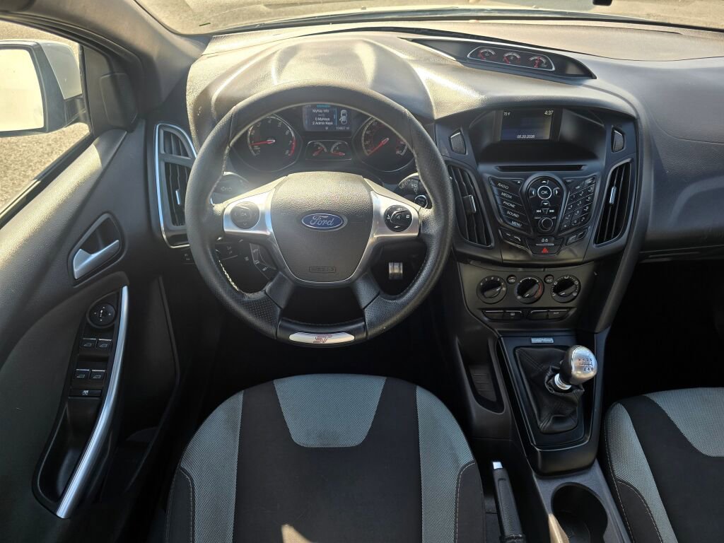 Used 2014 Ford Focus ST FWD image 2