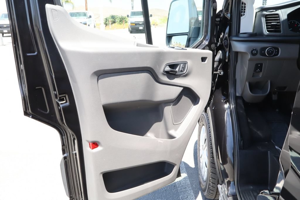 Used 2025 Ford Transit 350 XLT RWD image 19