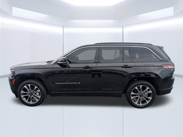 Used 2024 Jeep Grand Cherokee Overland w/ Adv Protech Group III image 6