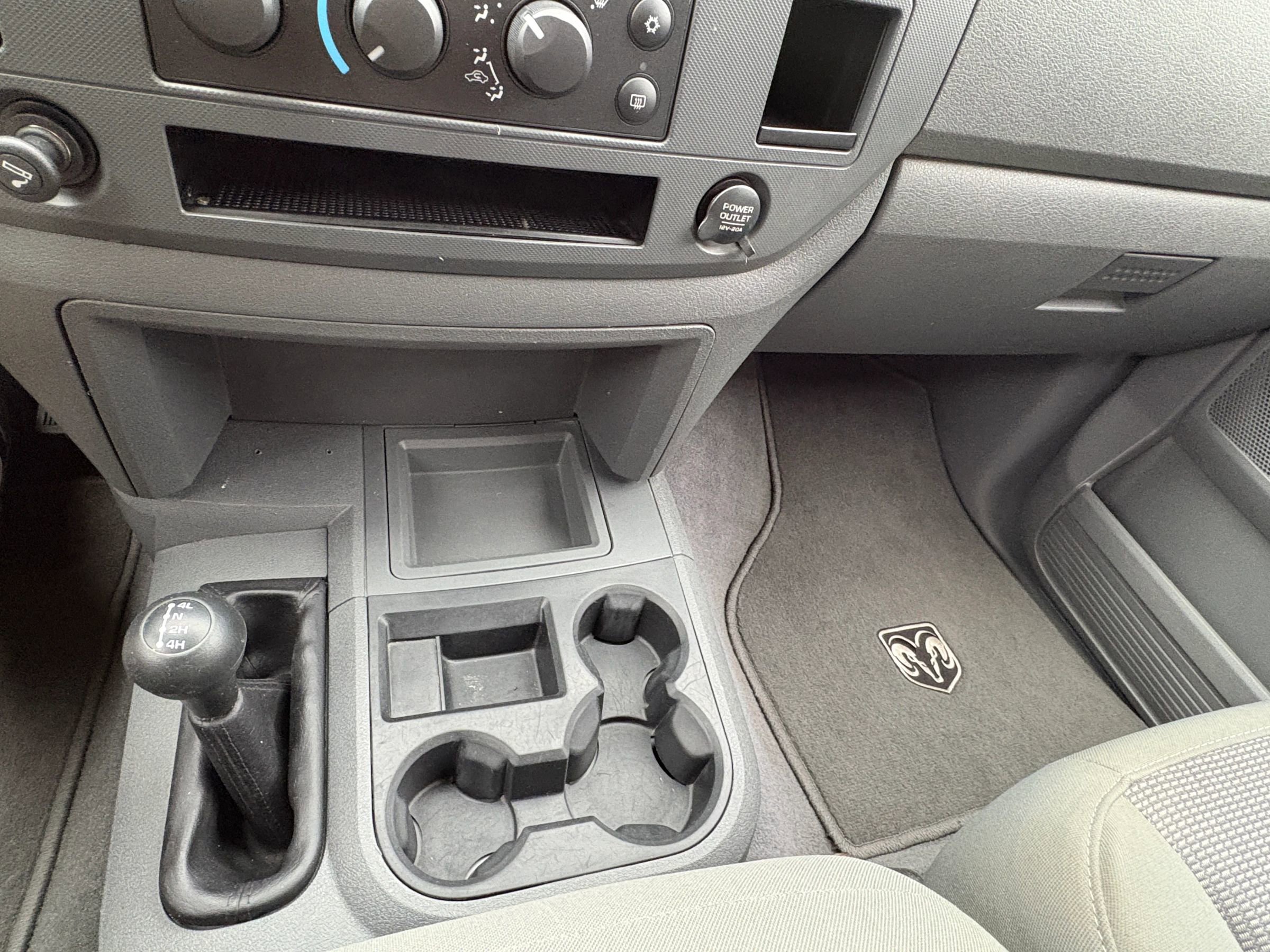 Used 2006 Dodge Ram 3500 Truck SLT image 16