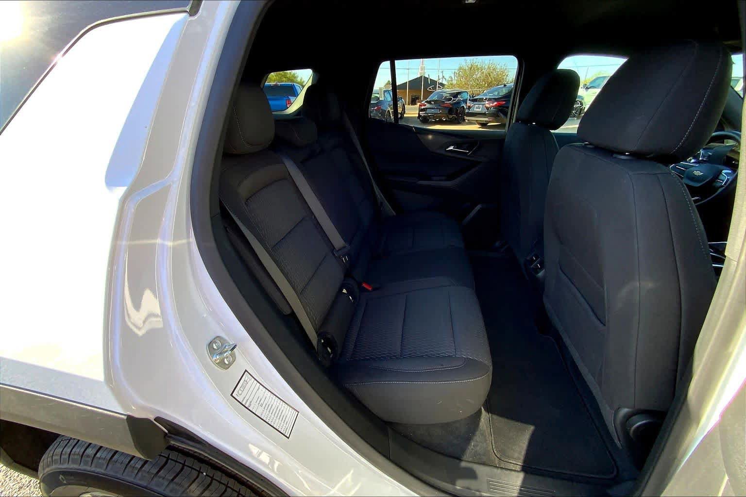 Used 2026 Chevrolet Equinox LT AWD/4WD image 20