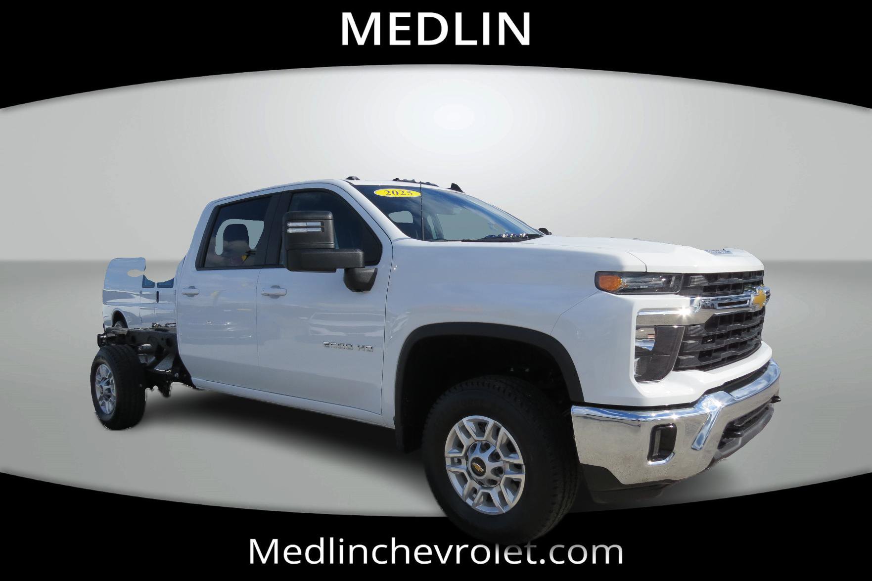Used 2025 Chevrolet Silverado 2500 LT w/ Convenience Package AWD/4WD image 1
