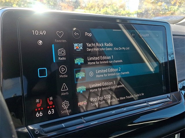 Used 2024 Volkswagen Atlas SEL Premium R-Line image 19