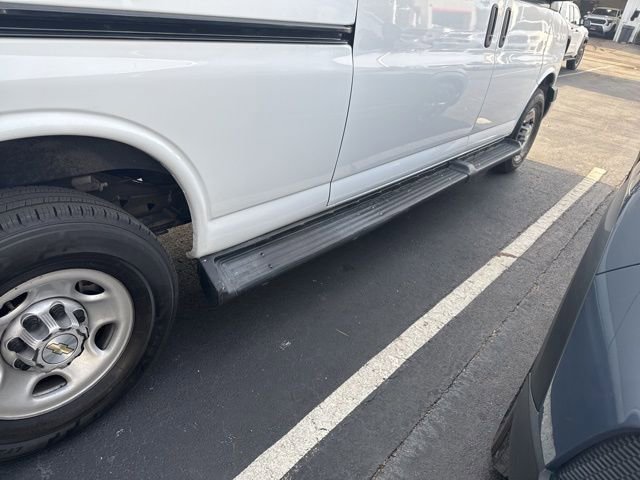 Used 2023 Chevrolet Express 3500 LT w/ LT Preferred Equipment Group image 18