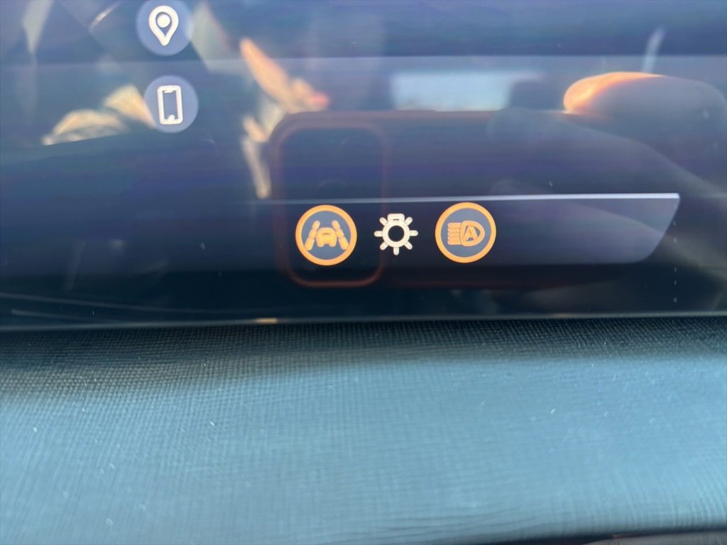 Used 2025 Buick Enclave Preferred image 16