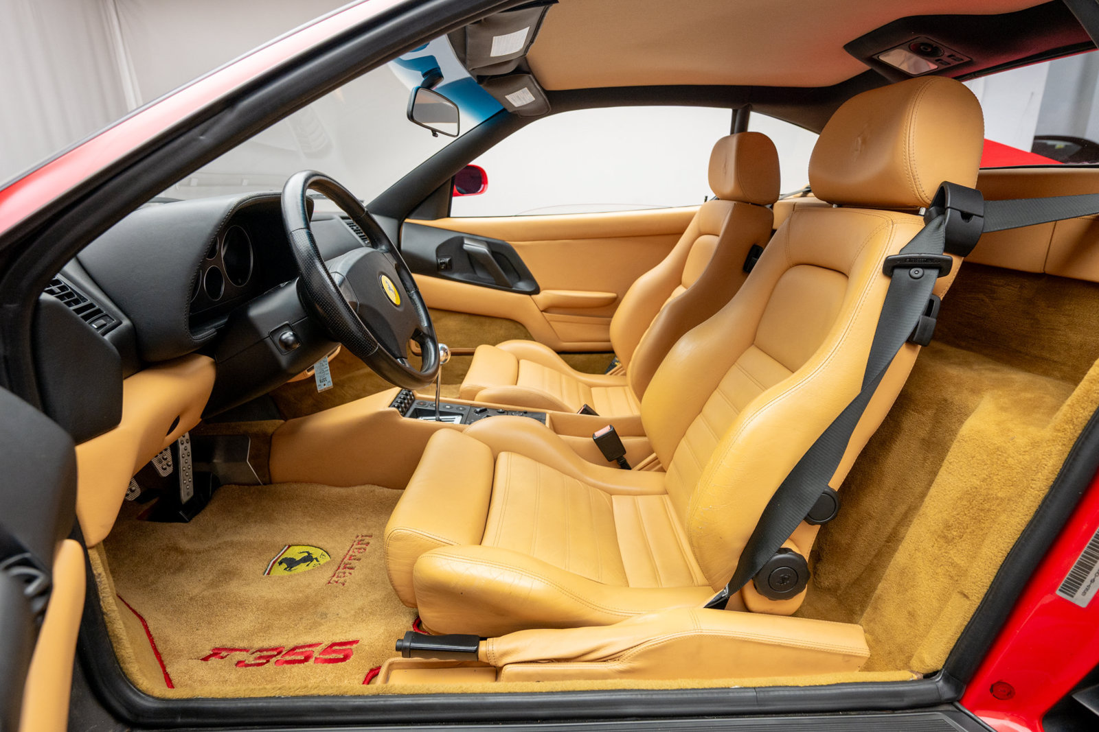 Used 1995 Ferrari F355 Berlinetta RWD image 12